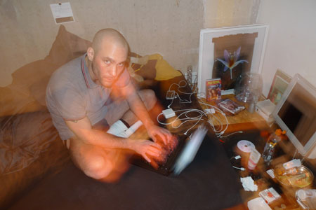 p1000782